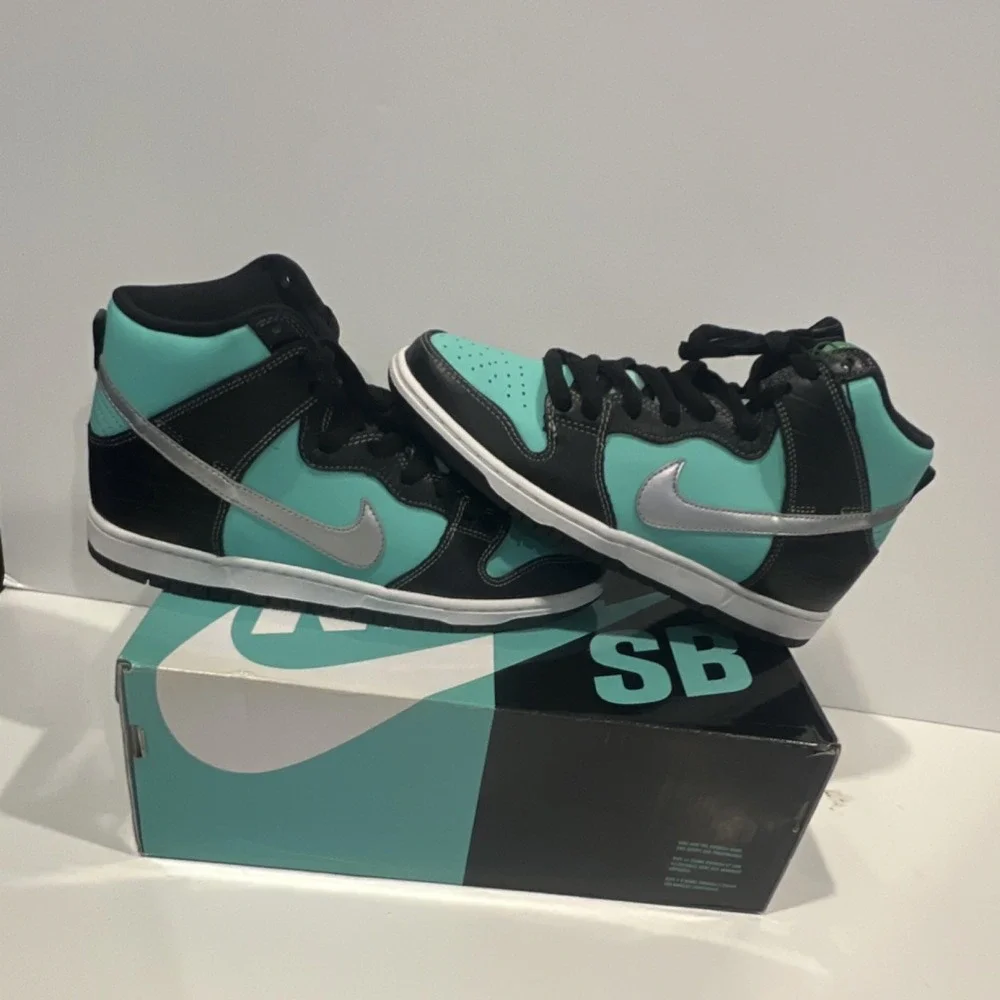 Nike SB Dunk Diamond Supply Co.‎  PRM Aqua Chrome Black Men's Size 8.5 Medium